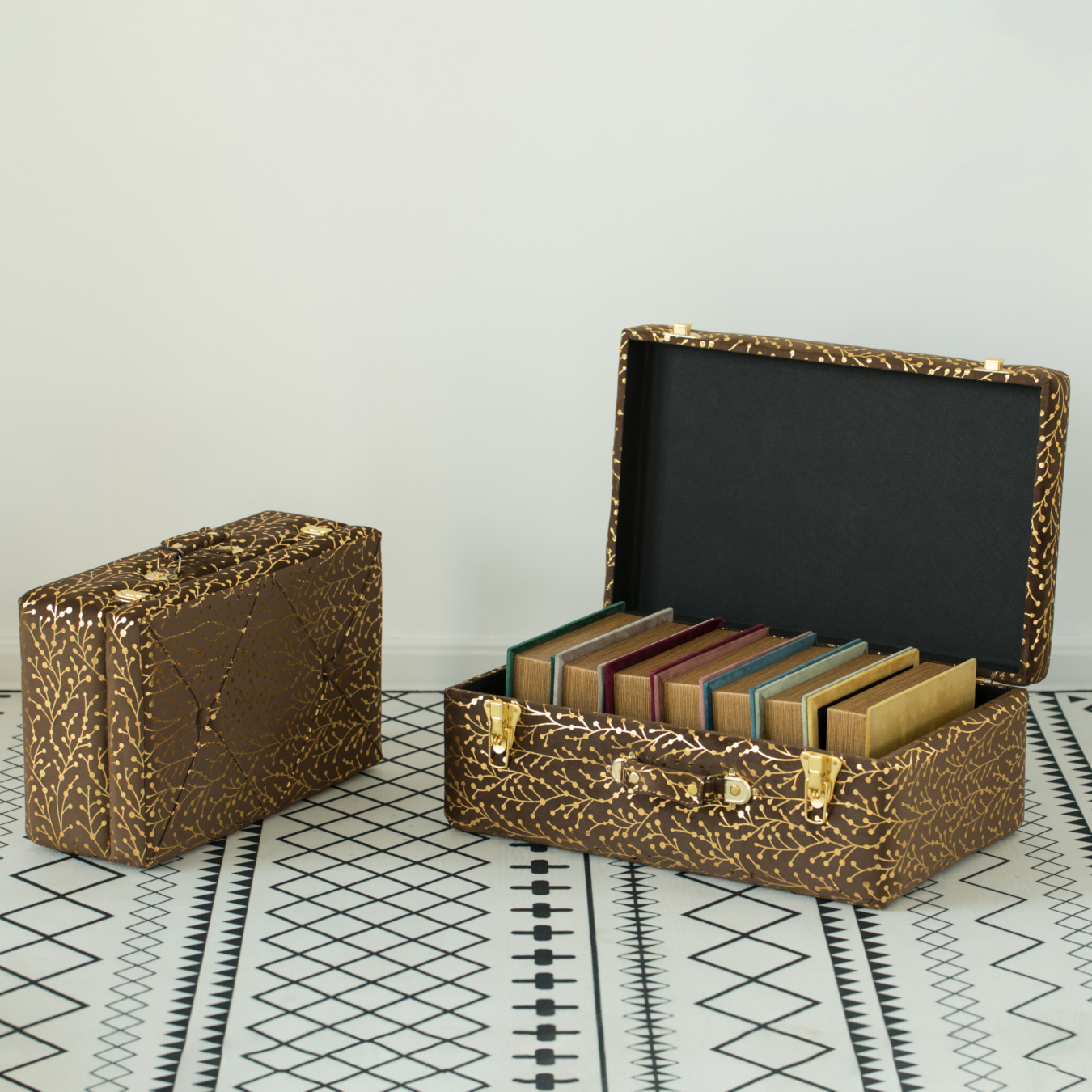 Decorative Tufted Velvet Suitcase Treasure Chest Set of 2, Brown